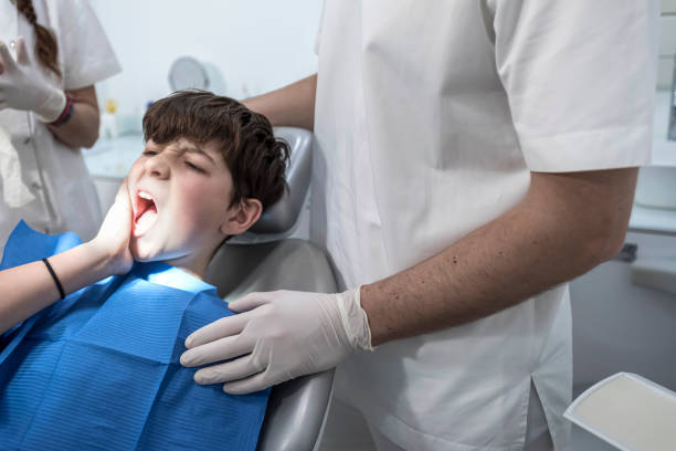 Best Dentist for Tooth Abscess  in Lewisburg, OH